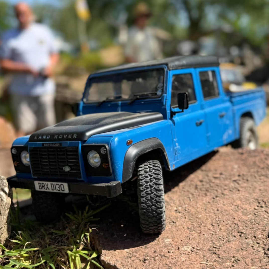 Boom Racing Land Rover Defender 130 High Capacity Pickup 1/10 4WD BRX02 RC Crawler Kit - Image 16