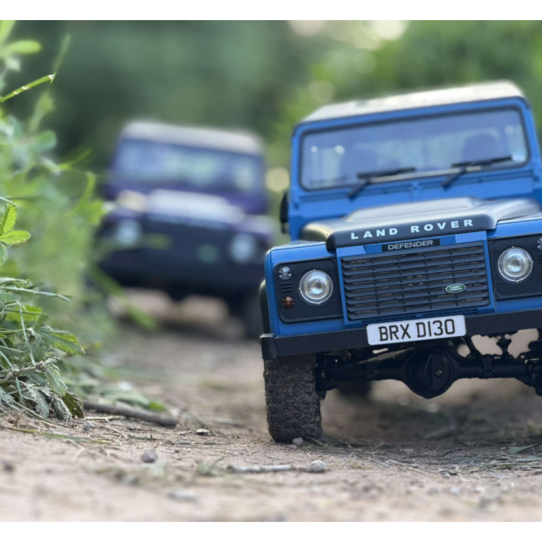Boom Racing Land Rover Defender 130 High Capacity Pickup 1/10 4WD BRX02 RC Crawler Kit - Image 13