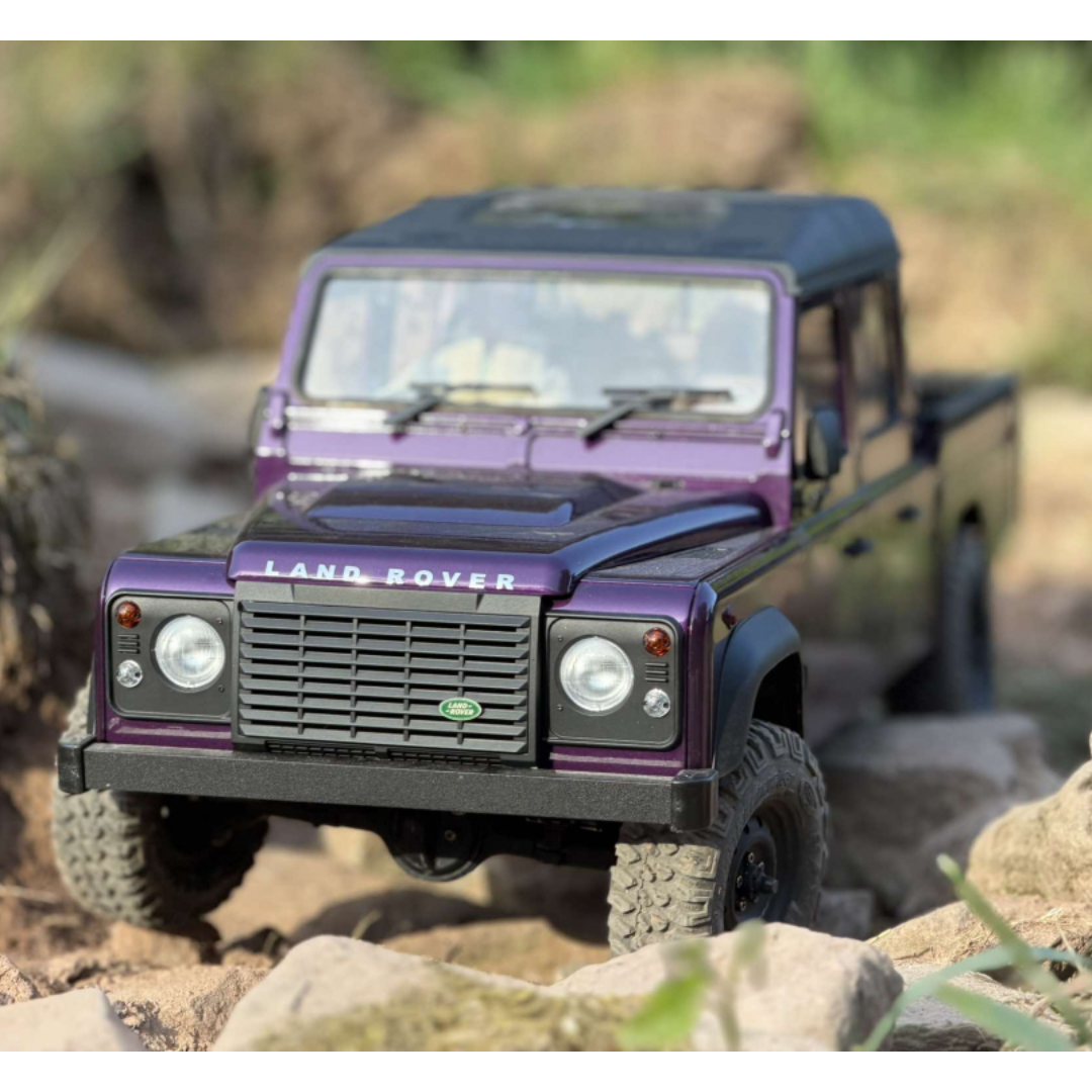 Boom Racing Land Rover Defender 130 High Capacity Pickup 1/10 4WD BRX02 RC Crawler Kit - Image 7